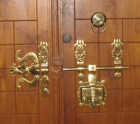 Long Distance Decor   Brassware from India