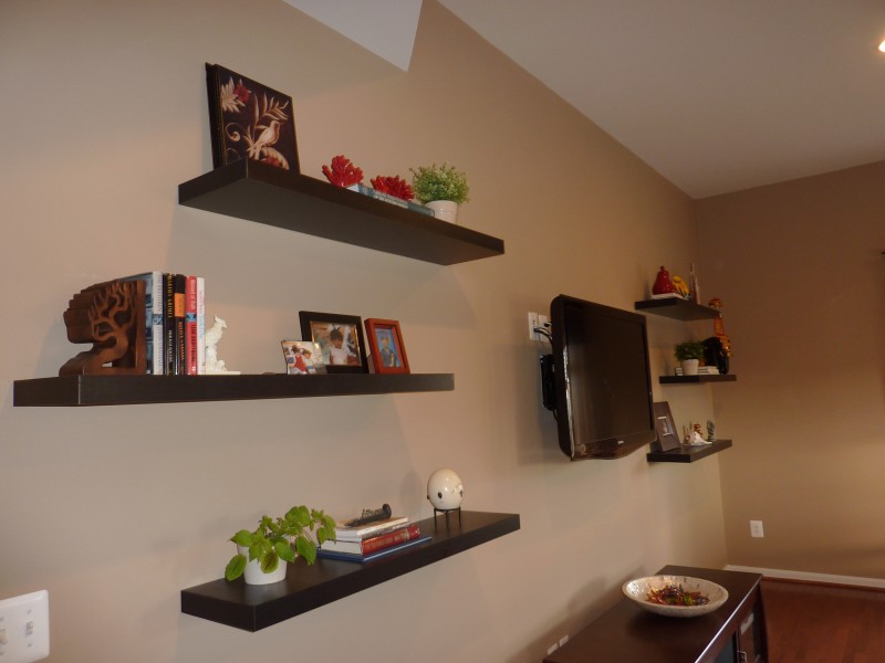 How to Decorate Around a TV with Floating Shelves