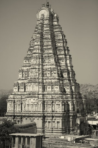 Long Distance Decor   Hampi