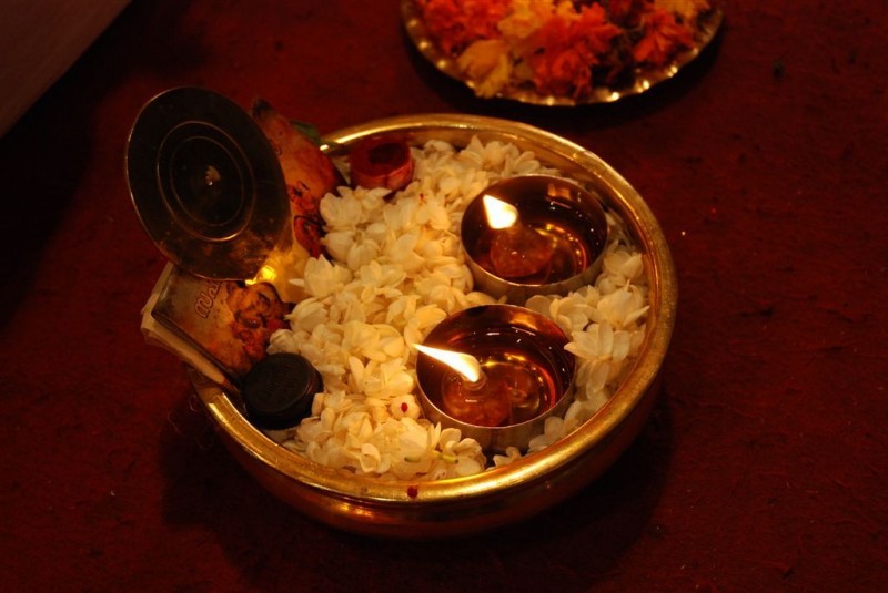 The Brass Uruli & Traditional Kerala Decorating