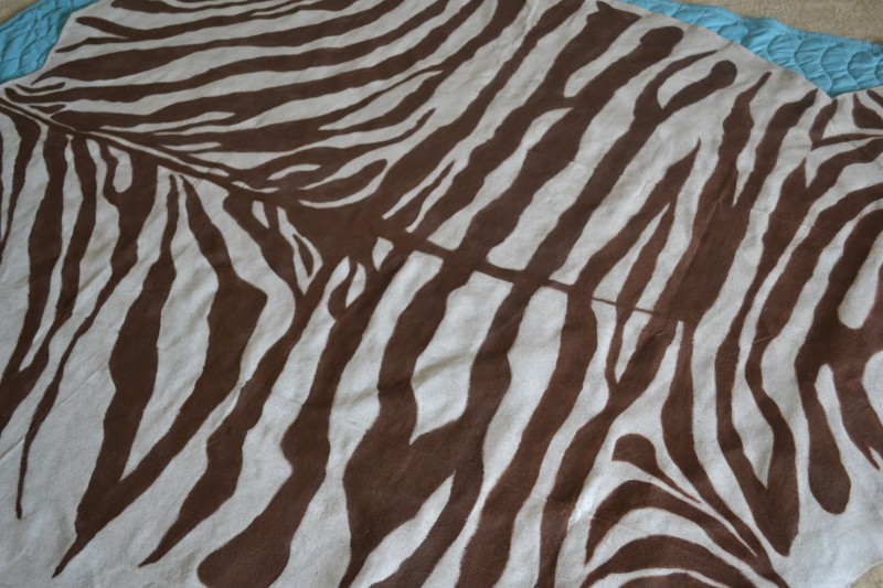 How to Make a Rug from Drop Cloth   DIY Zebra Rug