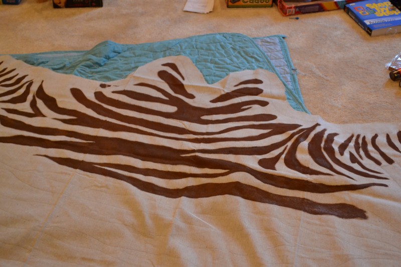 How to Make a Rug from Drop Cloth   DIY Zebra Rug