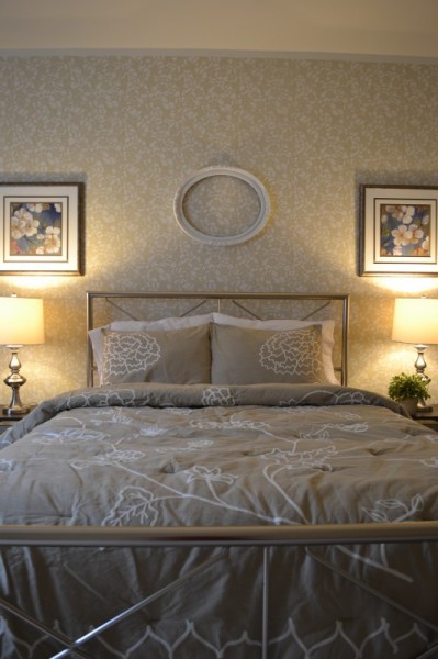Whats Ur Home story: Stenciled accent wall How to Stencil a Wall + A Trick to Fix the Uneven Edges