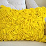 DIY Felt Circles Pillow, Yellow Pillow, DIY Felt circle pillow