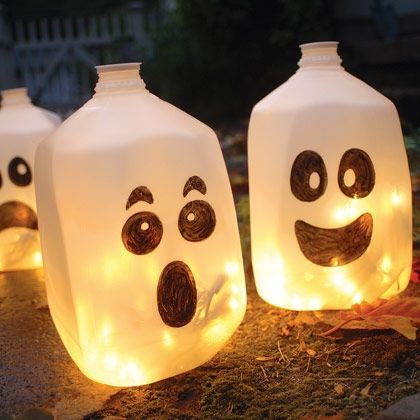 Spirit jugs, Milk jug ghosts, last minute Halloween Decorations