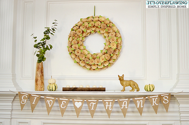 Simple Thanksgiving Mantel