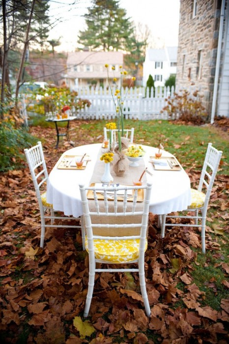 Simple Thanksgiving Table Decorations