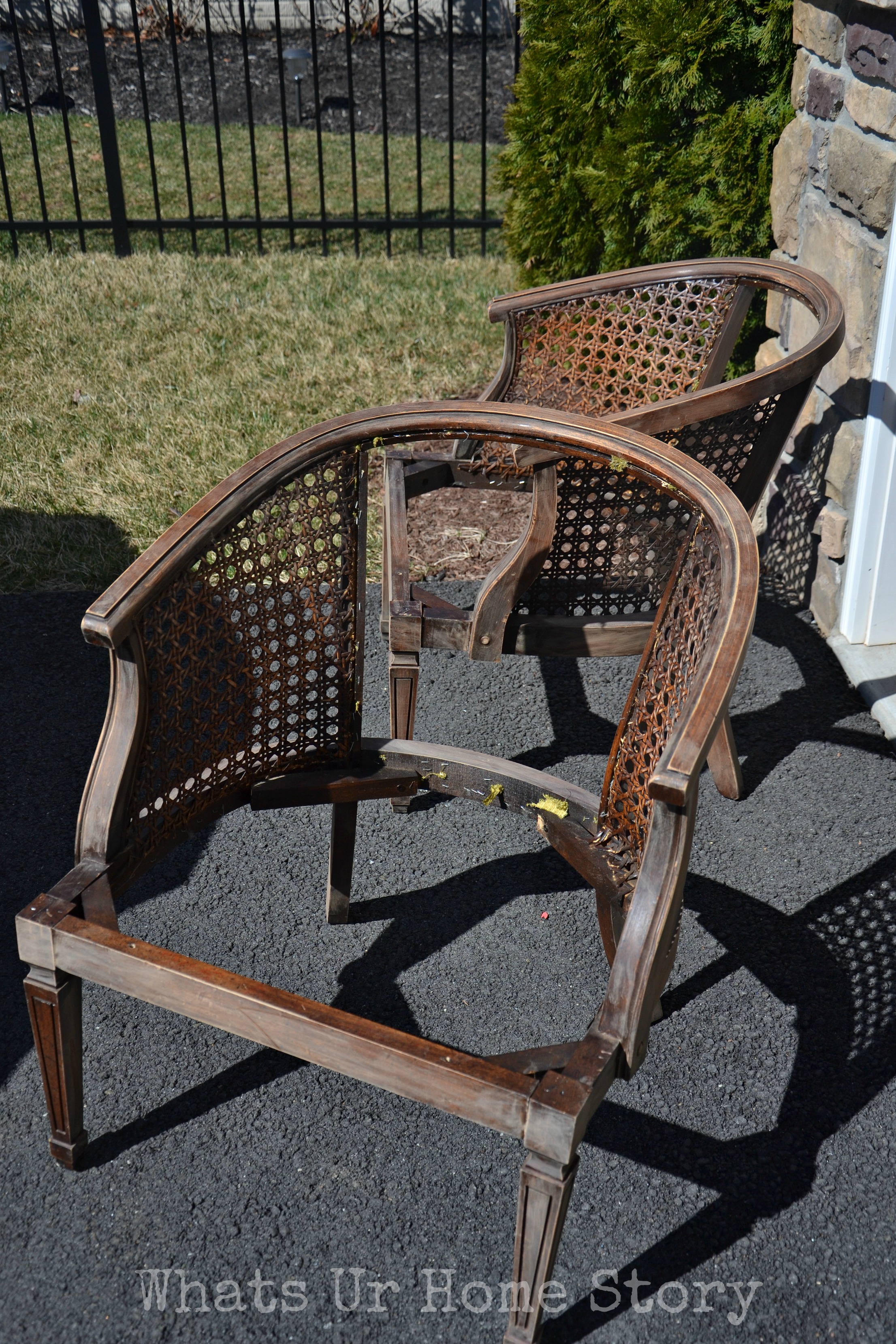 how to paint a cane chair