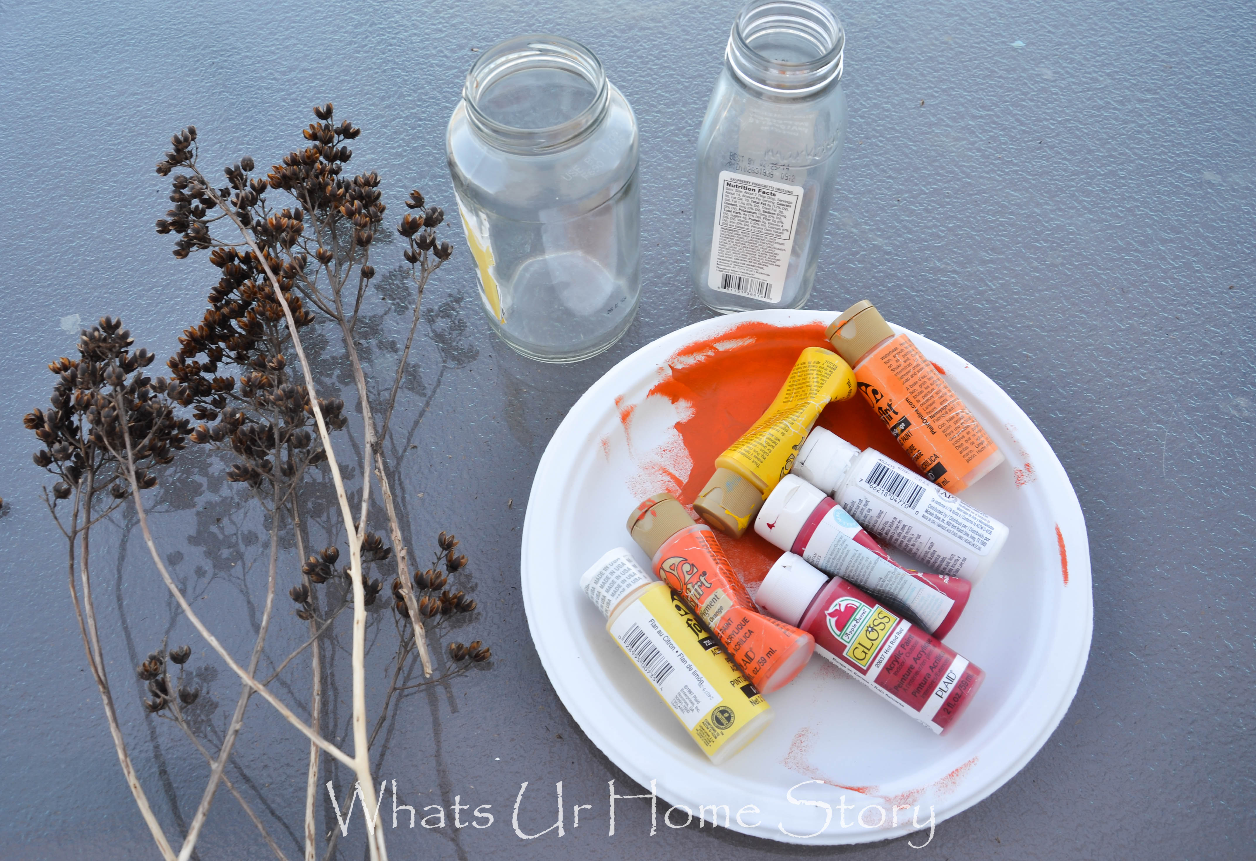 A Guide To Spray Painting Dried Flowers & Leaves