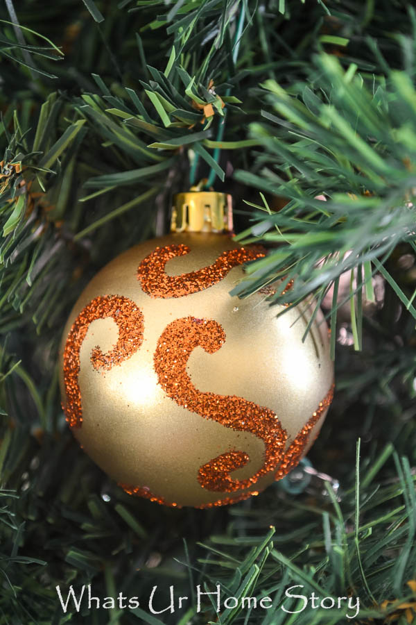 Glitter Swirl Ornament