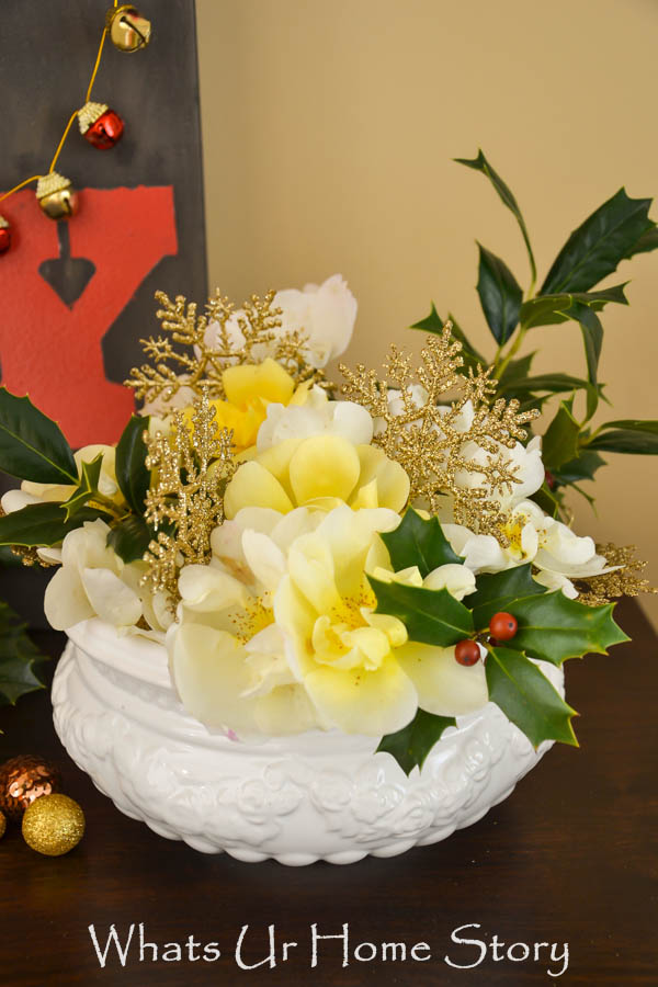 DIY Holiday Flower Arrangement