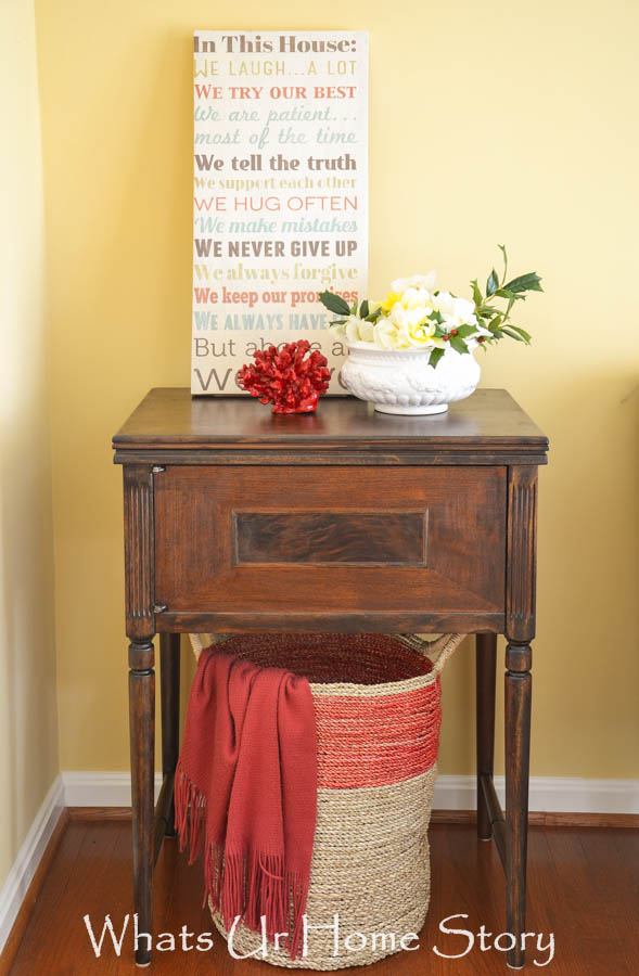 Vintage Sewing Machine Table Makeover