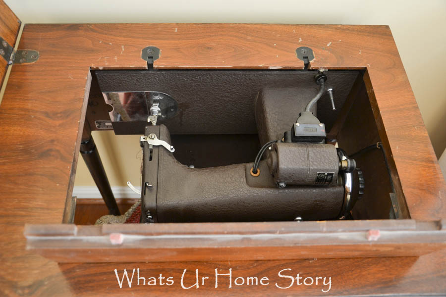 Vintage Sewing Machine Table Makeover