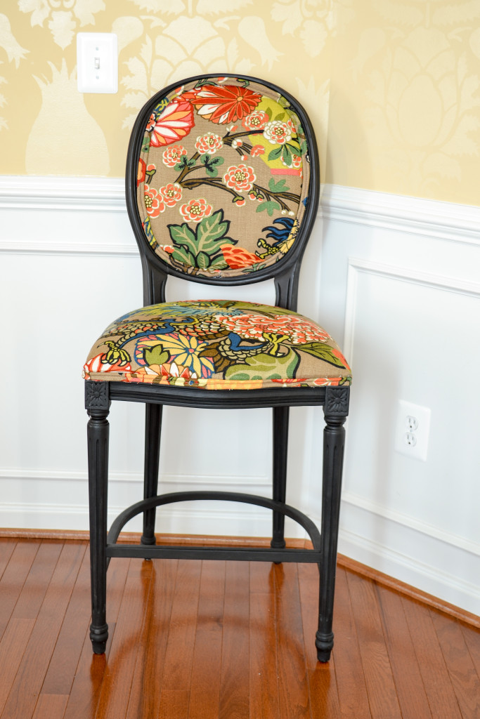 How to Give New Look to Old Fabric Bar Stools