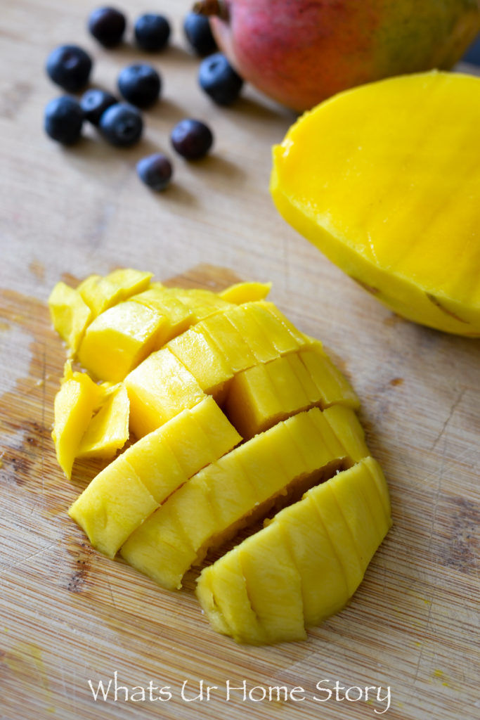 Blueberry Mango Yogurt Parfait