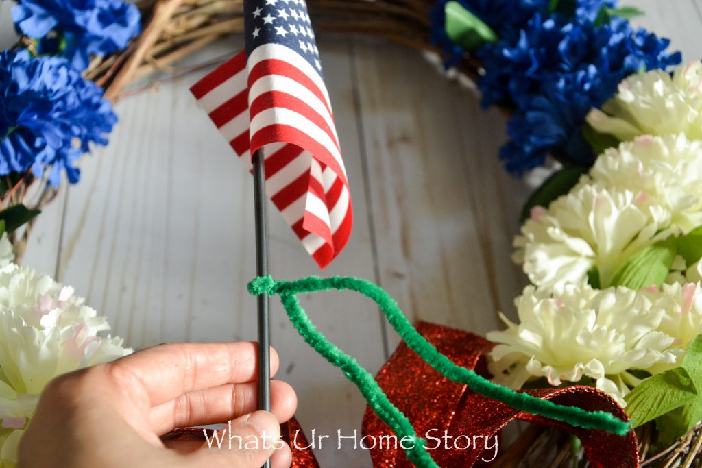 The Easiest Patriotic Wreath There Is!