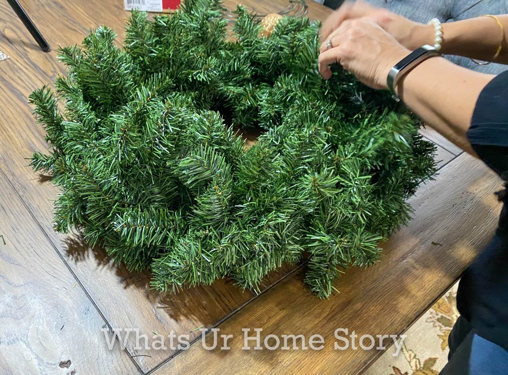 Easy Christmas Wreath DIY